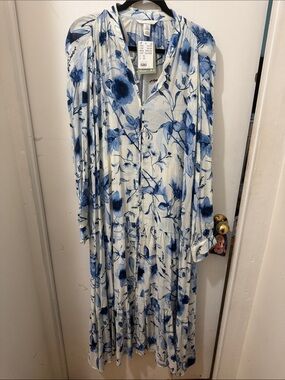 H&M Blue and White Floral Maxi Dress